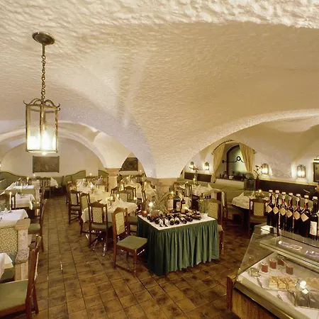 Hotel Gruenes Tuerl Бад-Шаллербах