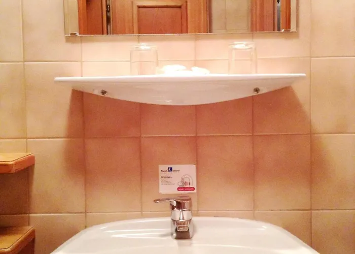 Gruenes Tuerl Otel Bad Schallerbach