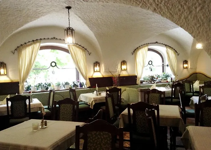 Gruenes Tuerl Otel Bad Schallerbach